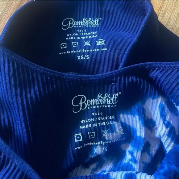 Bombshell Sportswear - Picture 4 of 4